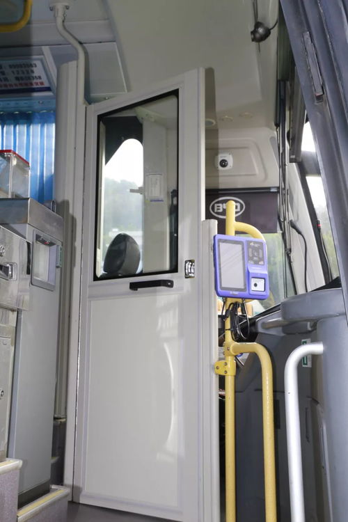 還想對司機 動手動腳 2家市屬公交企業(yè)已試點安裝隔離門,獲央視報道點贊